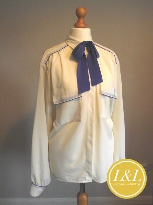 Vintage Pussy Bow Blouse // UK Size 16
