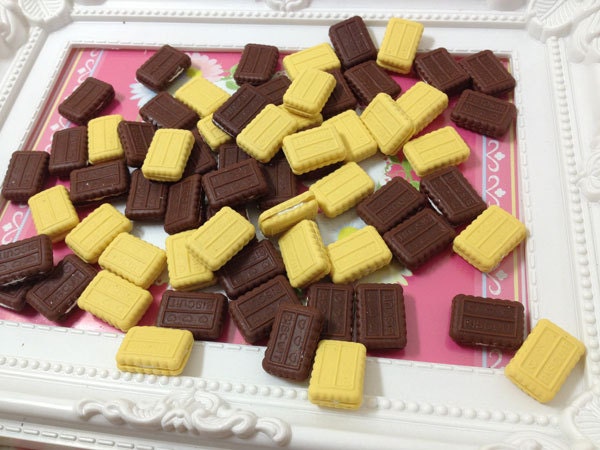 Miniature Food - Biscuit Mix Color 20pcs - 19mm For Sweet Deco, Charms, Dollhouse, Miniature - LOT032