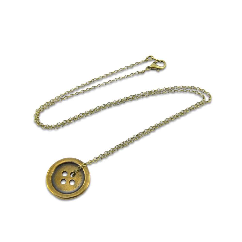 Button Necklace  - Gwen Delicious Jewelry Designs
