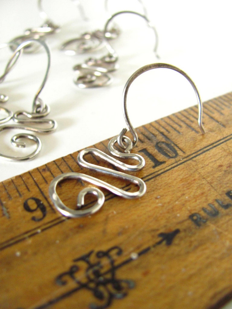 Small Swoop Swirl Earrings