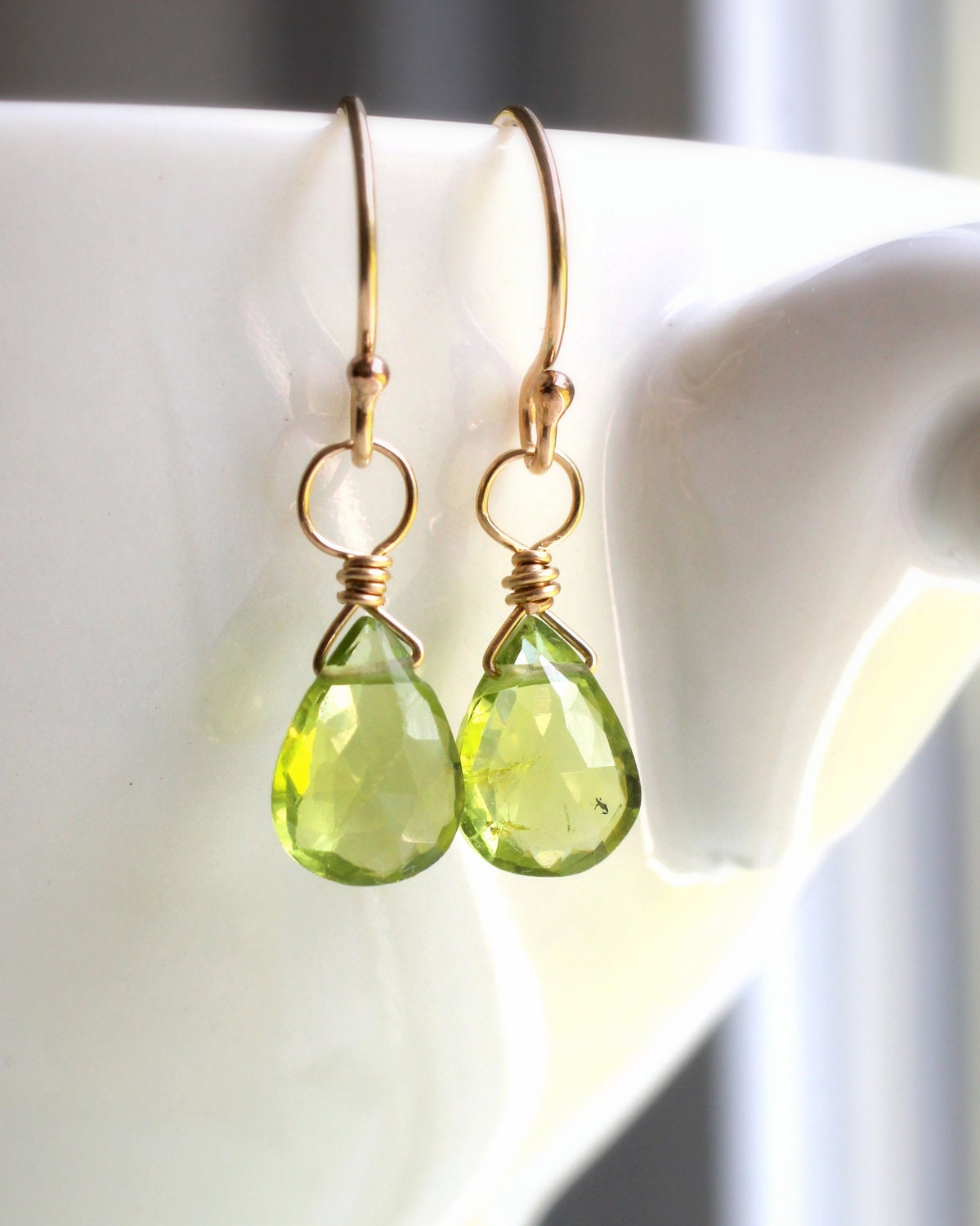 Peridot Earrings, 14k gold fill, Briolette Stones, August Birthday, August Birthstone, Lime Green, Semi precious stone earrings, Teardrop