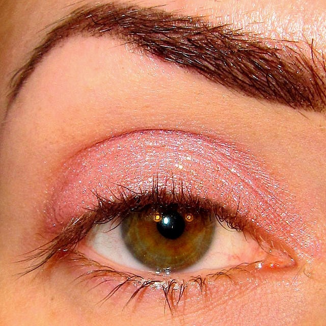 Protagonist Mineral makeup Eyeshadow Nom de Plume collection (Neutral mauve/Taupe pink with gold sparkle) Eye shadow