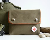 medium UNISEX pouch