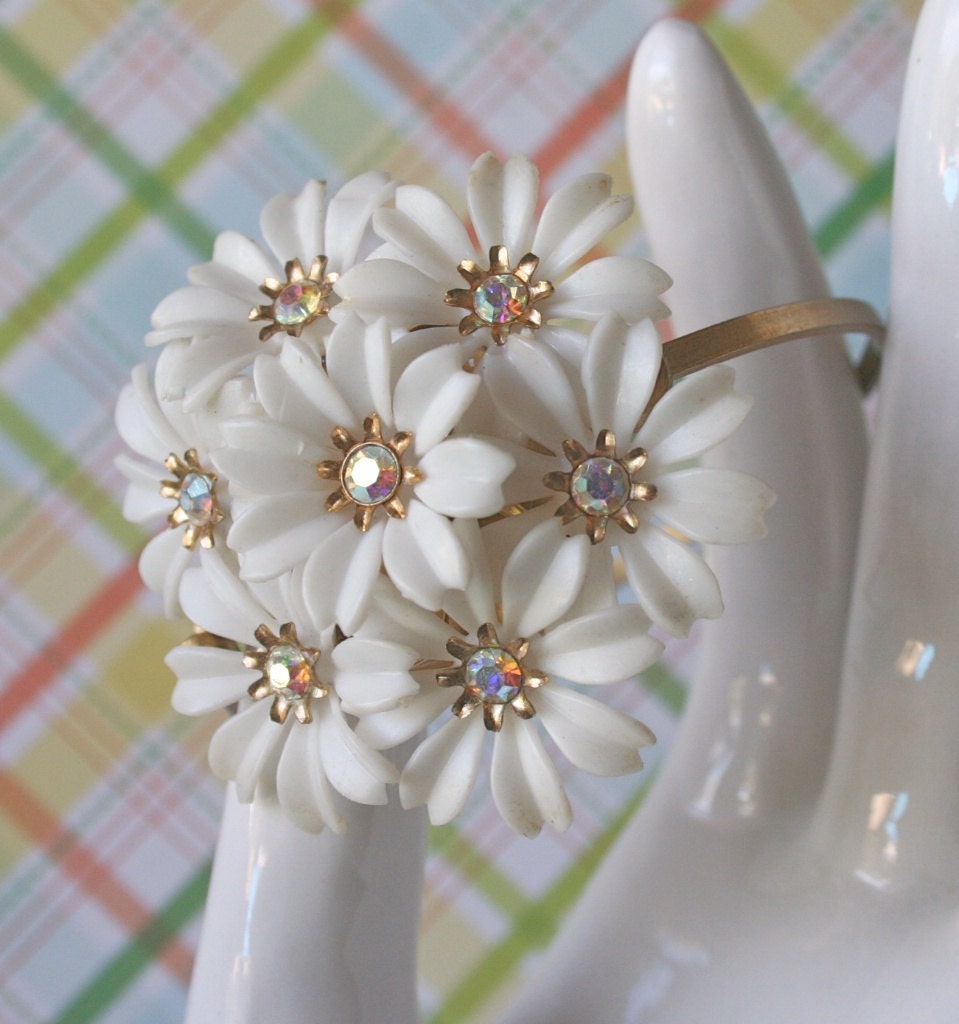 Vintage Corsage Bracelet - Kalyna