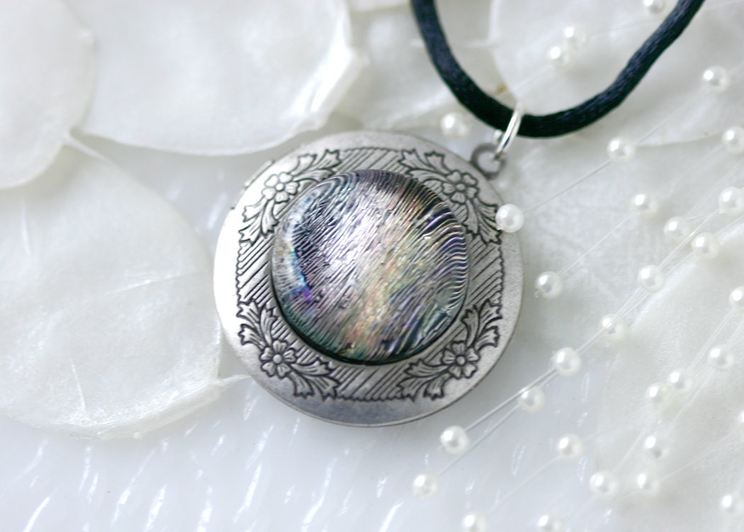 Antique Silver Locket Necklace with Fused Glass Center 00994