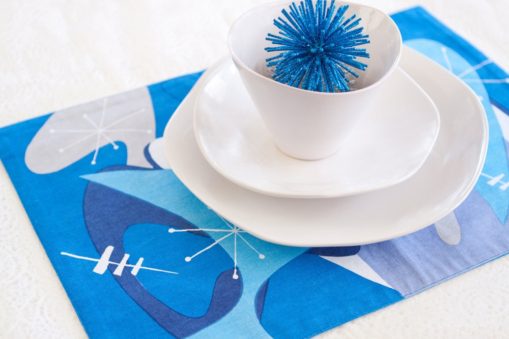Retro Holiday Placemat Atomic Age Boomerang - Blue Bam Boom