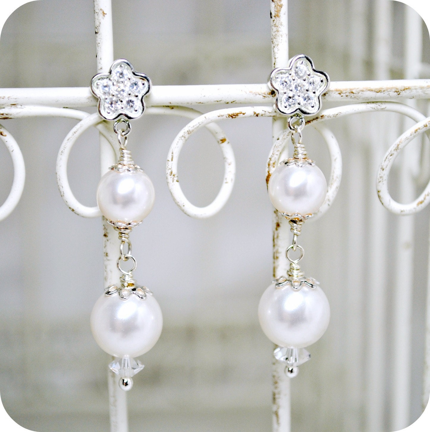 Bridal Earrings, Flower Rhinestone Post Earrings, Swarovski White Pearls, Dangle Earrings, Sparkle, Elegant, Wedding Earrings Bridal Jewelry