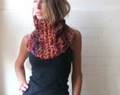 iLEAiYE Chunky Cowl scarf, in a Red marble toned yarn LTD Edition