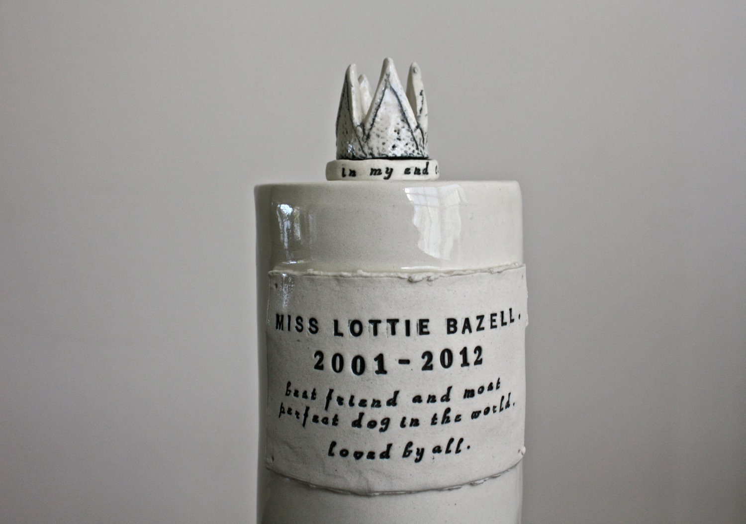custom porcelain PET URN.
