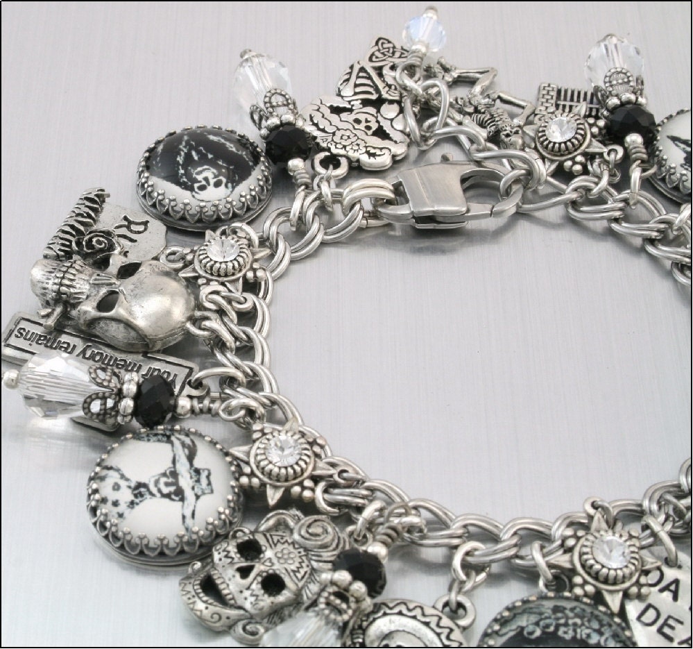 Day of the Dead Charm Bracelet, Dia de los Muertos Silver Charm Bracelet, Day of the Dead Jewelry, Stainless Steel Chain