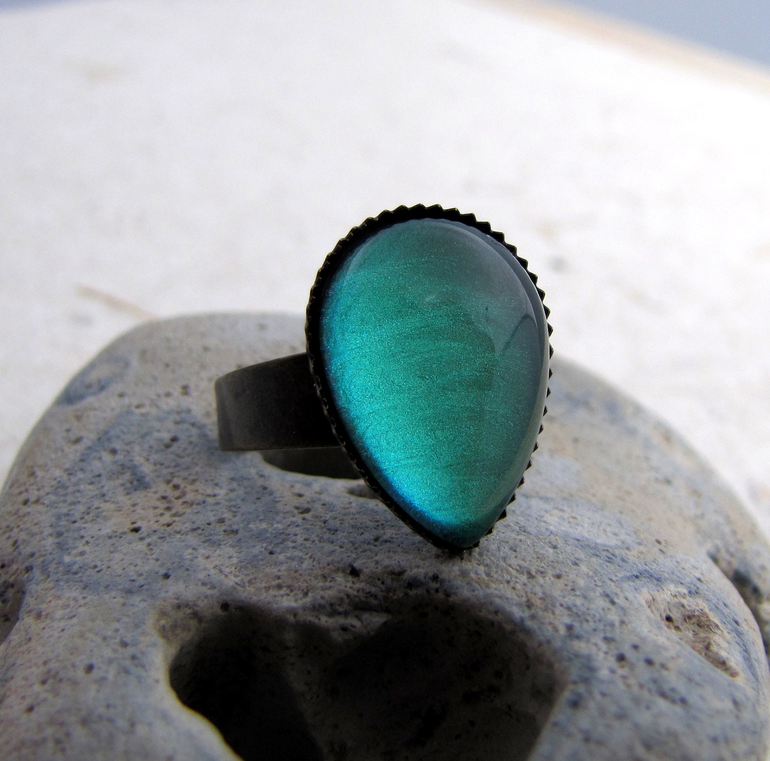Absinthe Petite Tear Drop Ring