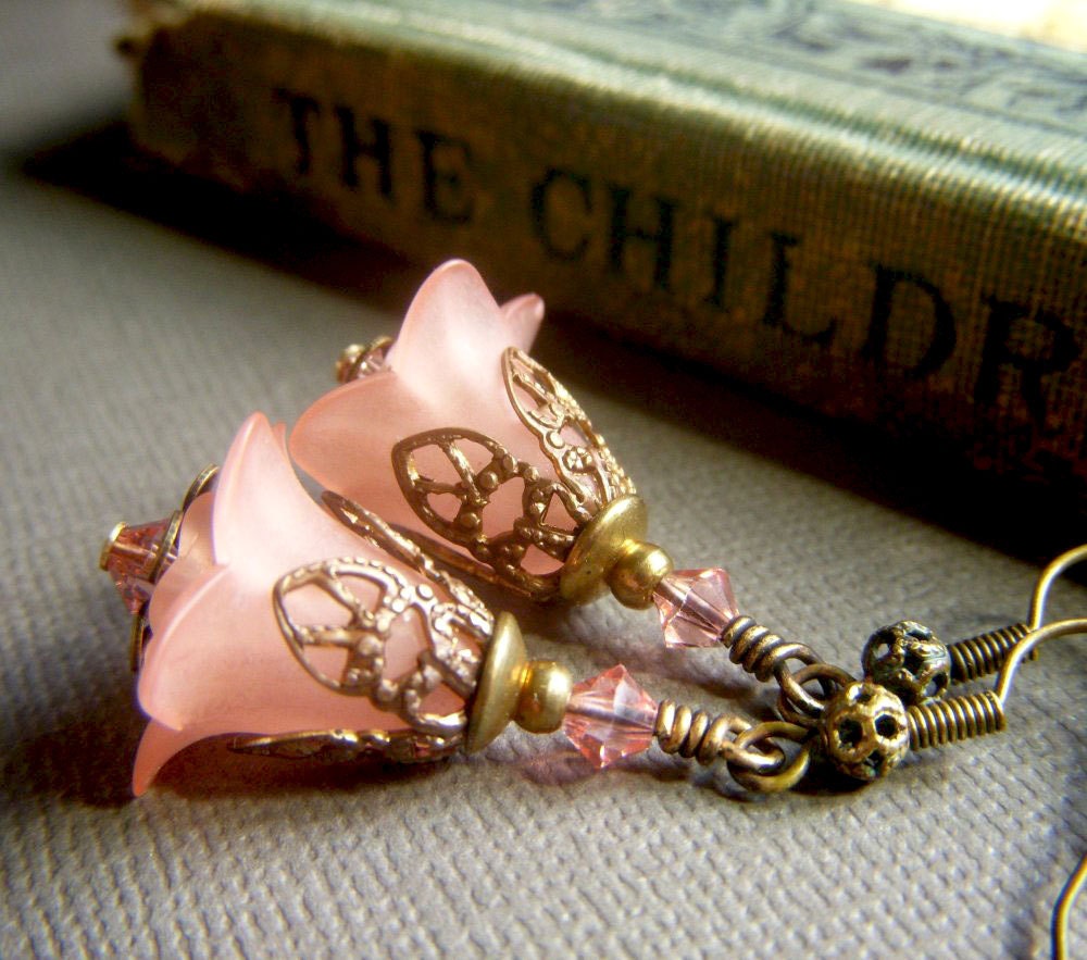 Lucite Floral Earrings on Brass . Vintage Inspired Frosty Peach Flower Dangle Bohemian . Parisienne