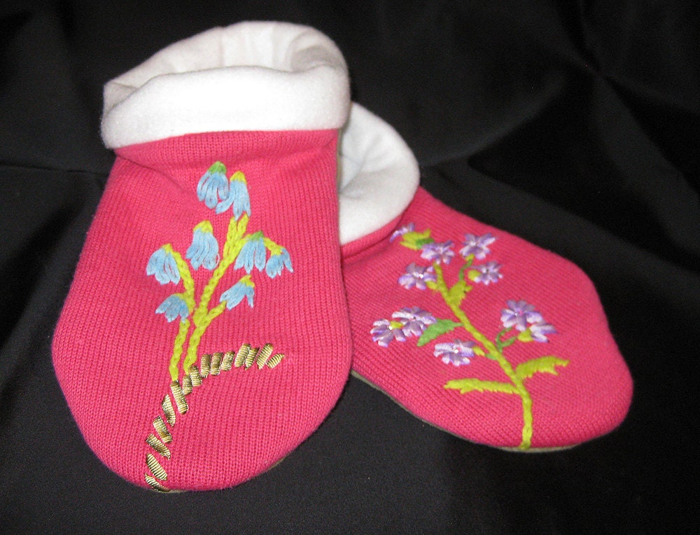 Pink Floral Fleece Lined Sweater Slippers - W L 9/10