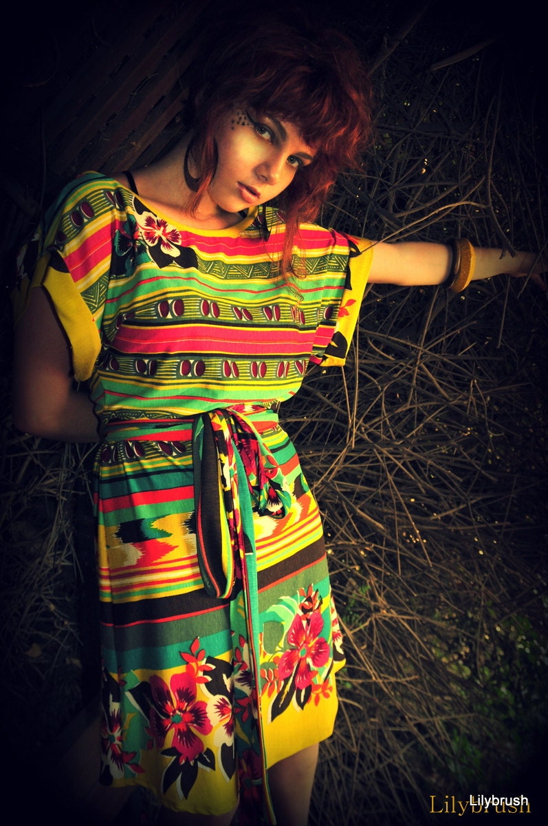 SALE - Hawaiian strip print kimono dress in retro yellow green pink and dark brown / 59 instead of 99 dollars