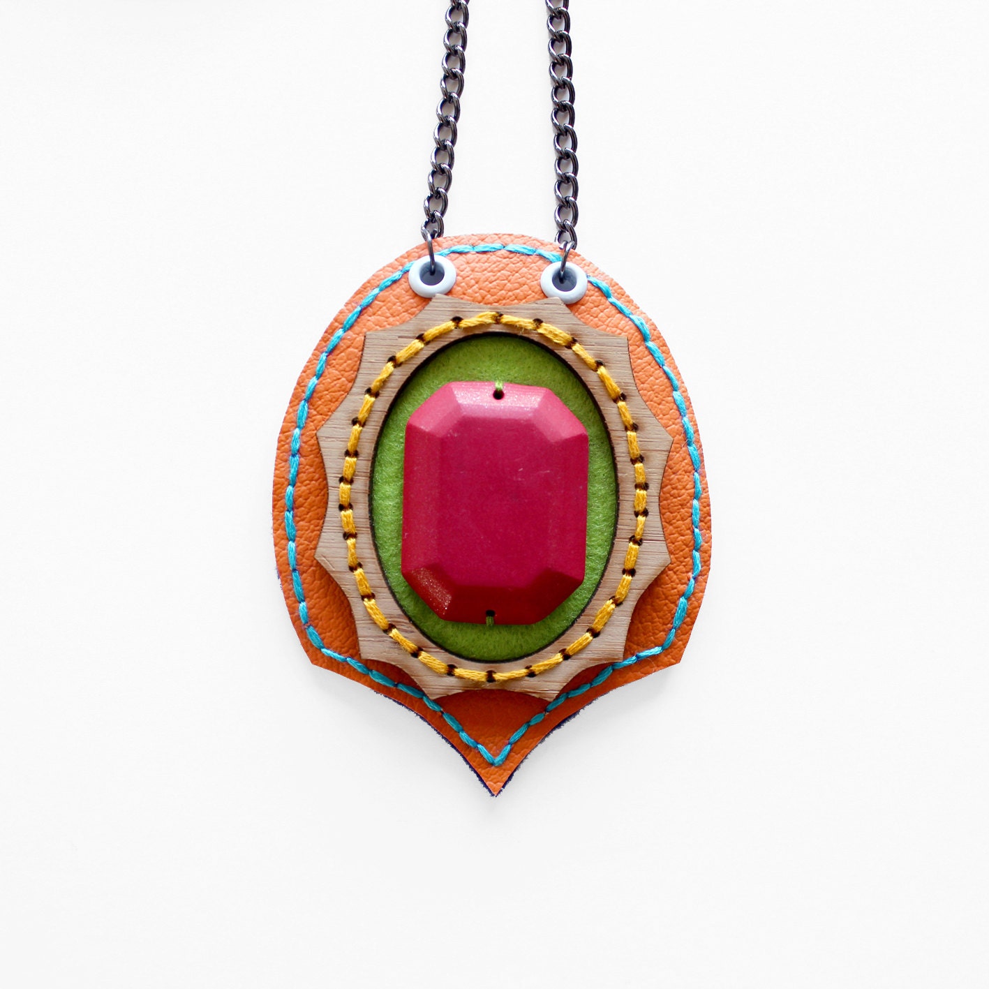 Medal necklace - Wondrous Triumph