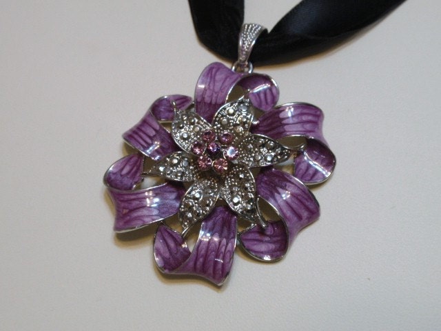 Vintage Pendant   Rhinestones center shades of Lavender     SALE       SALE