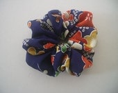 Scrunchie - vintage kimono fabric