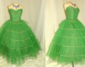 1950's GREEN Strapless TULLE Draped Layered Ruffle Formal Bombshell Dress Vintage 50's Wedding Cocktail Couture Frothy Prom Party Dress