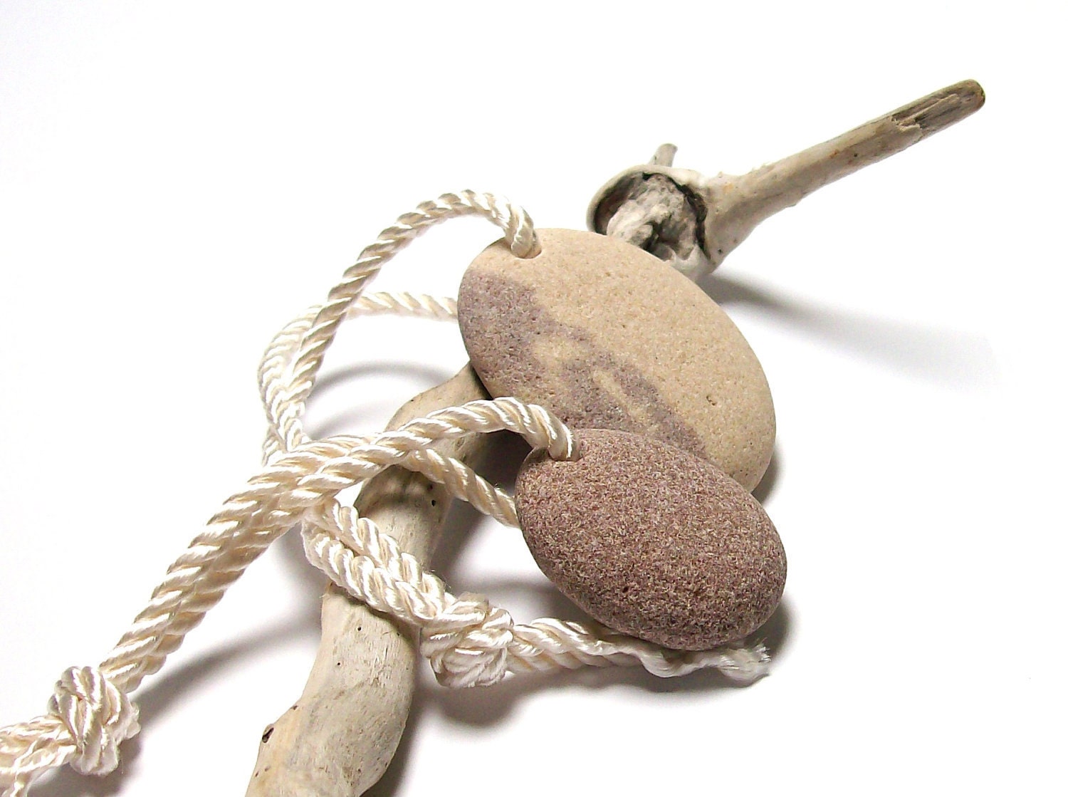 Beach Stone Decor - Beach Pebble, River Rock Bath & Spa Zen Polisher - "Sugar Plum" by StoneMe