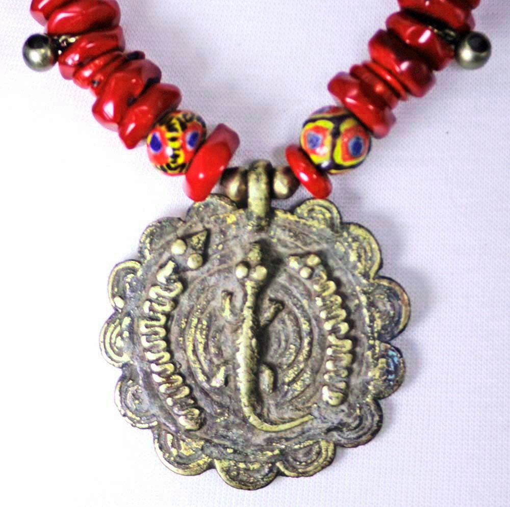 Vintage West African Tribal Amulet - Snakes & Lizard