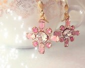 Shabby Winter Snowflake givre rhinestone drop earrings pink