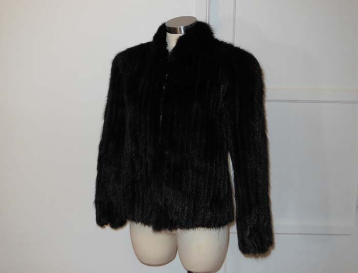 1970s coat / The Lap of Luxury Vintage 70's Saga Mink Fur Coat