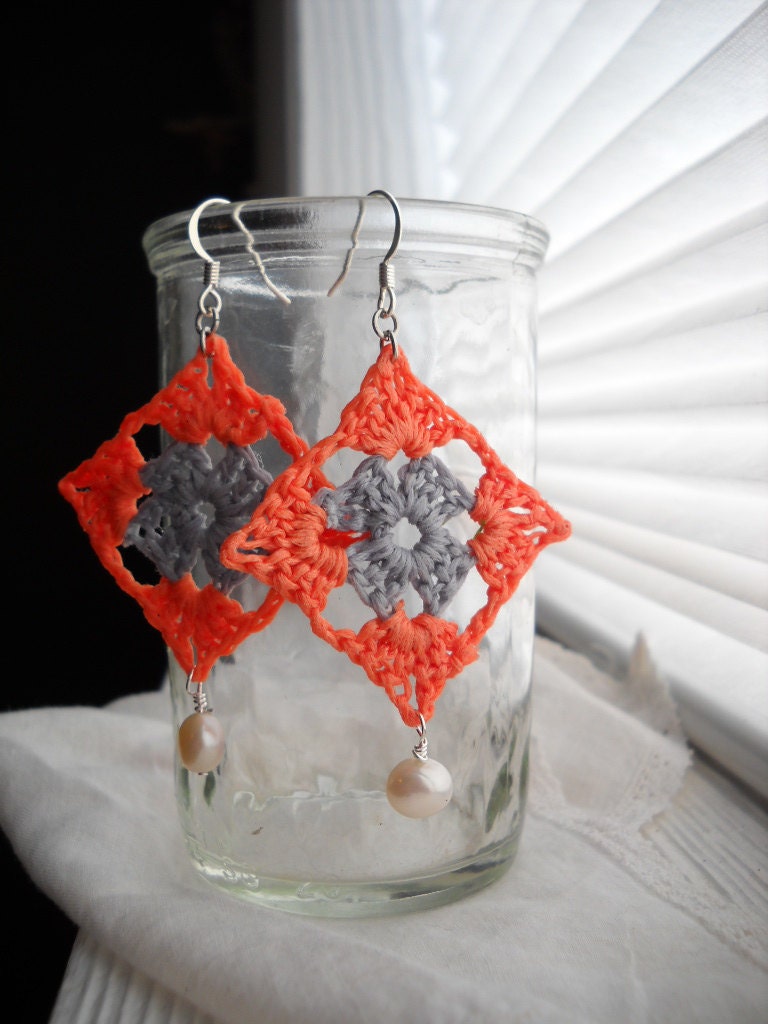 granny square earrings in coral and gray with a freshwater pearl