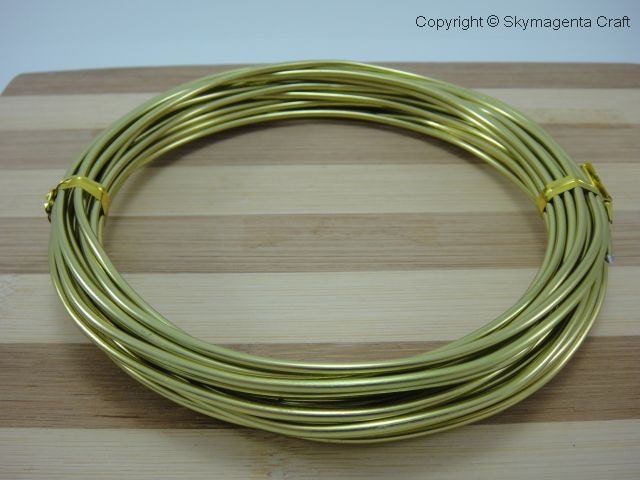 1 Roll (6 meter) of Aluminium Wire,  Olive Green color, 2 mm diameter (01098)