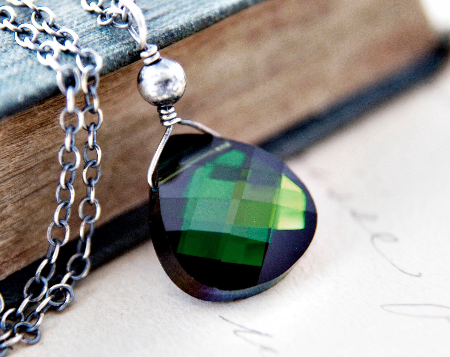 Crystal Necklace Emerald Green Silver Oz May Pendant Simplistic PoleStar