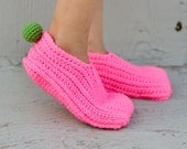 Instant Download - Crochet Pattern - Knit look Slippers (Child size 1 to Adult Woman Size 12)