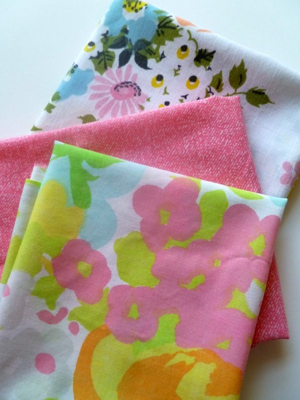 pretty vintage sheet fabric