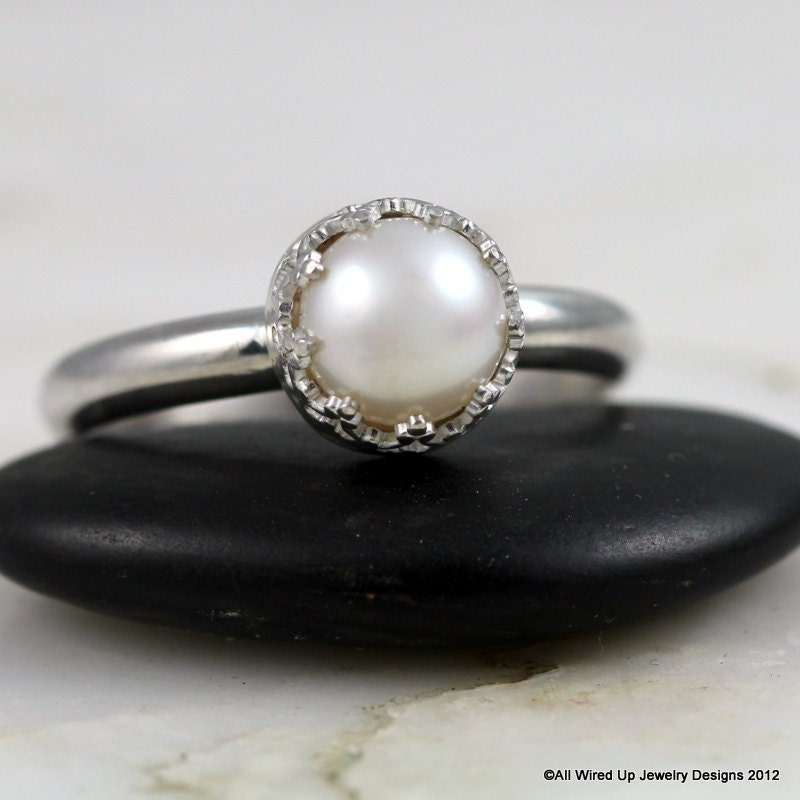 Pearl and Sterling Silver Ring - 8-8.5mm Pearl