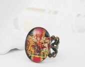 Ring Coat of Arms British england glass jewel  cameo Black White Gothic goth SHabby Chic  Antiqued Brass romantic cute sweet girl retro