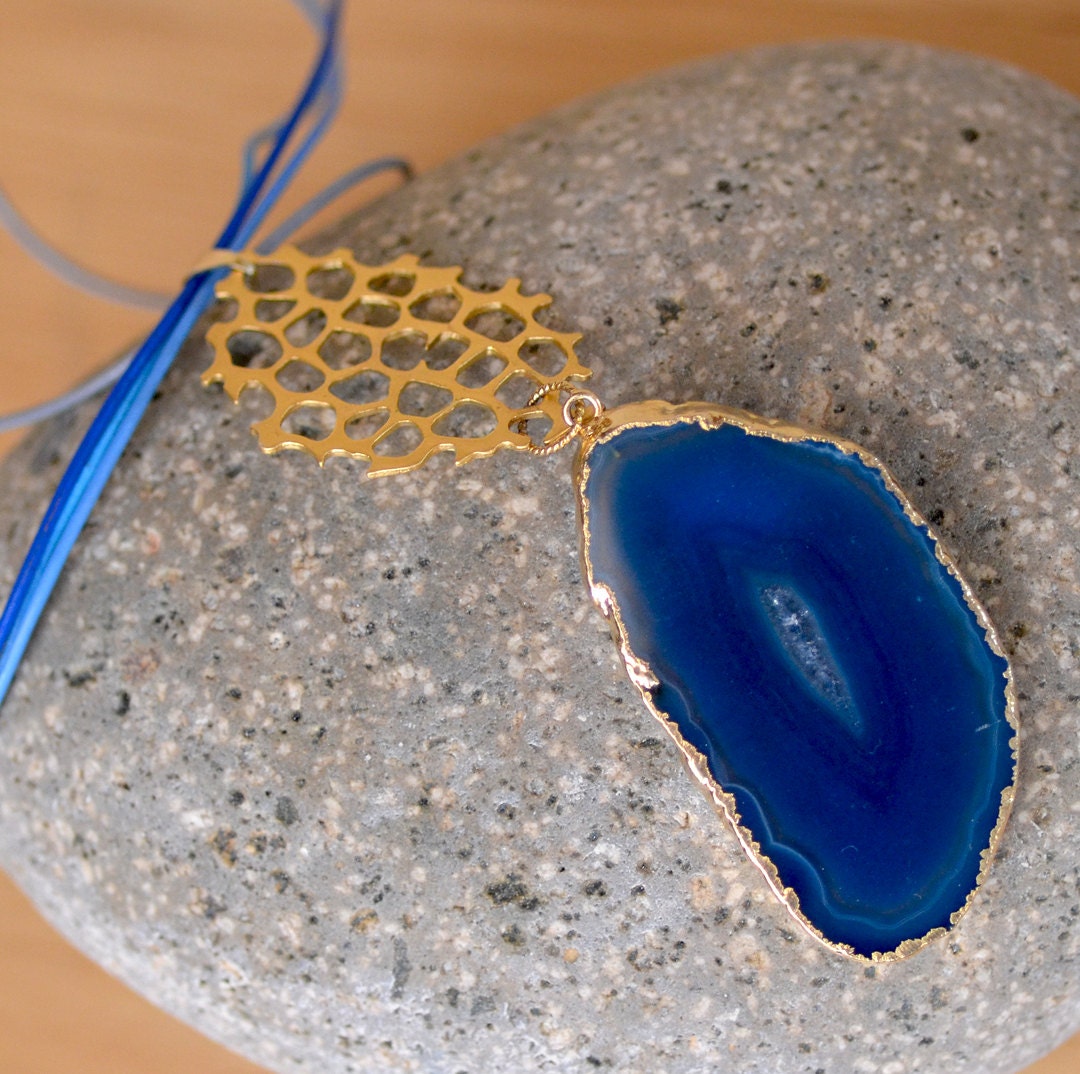 Druzy Agate Necklace. Sky Blue Agate Necklace. SHADES OF BLUE Choker. Geode Agate Gold Plated Pendant on Leather Cords. May Birthstone.