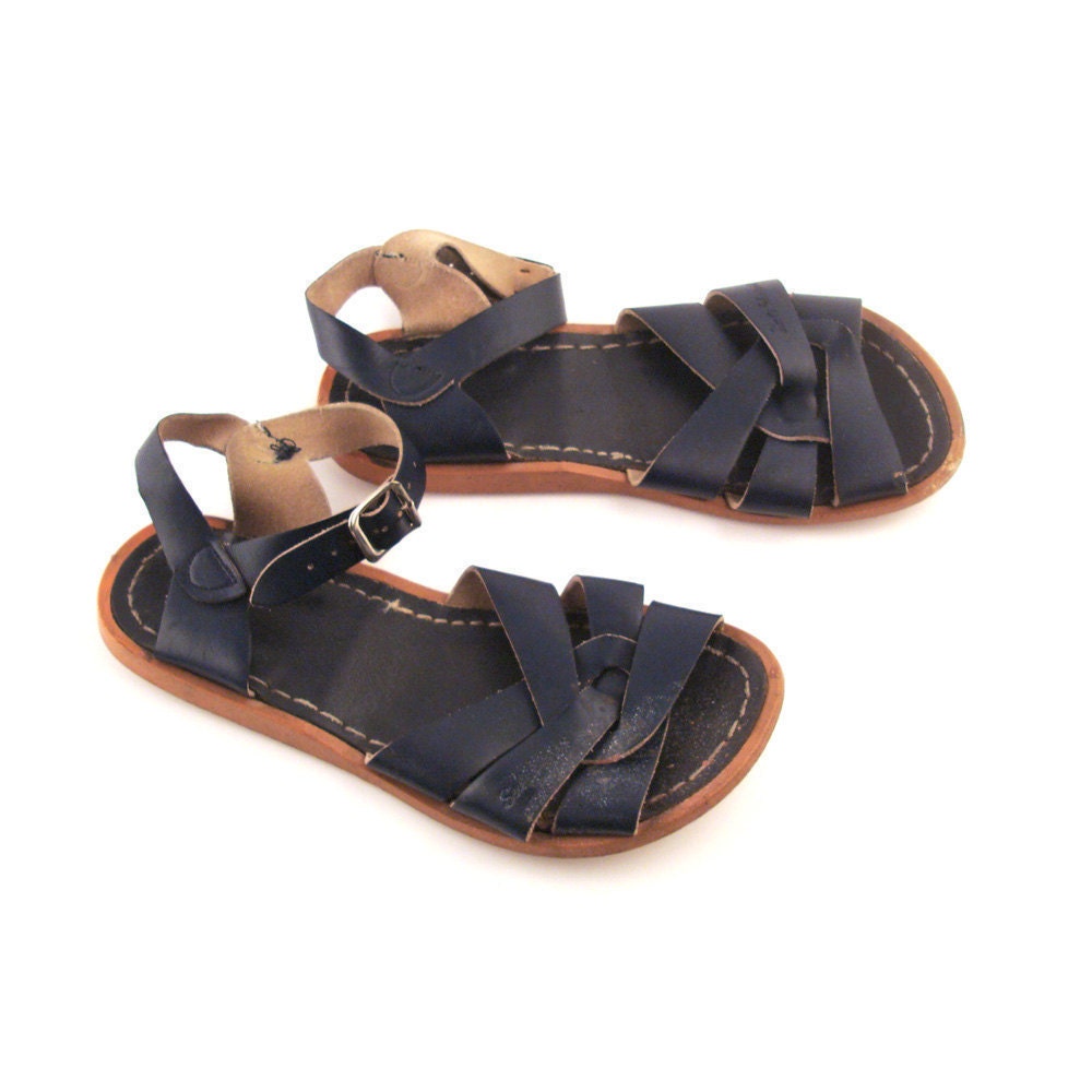 Vintage 1980s Saltwater Navy Blue Leather Sandals Youth Size 1