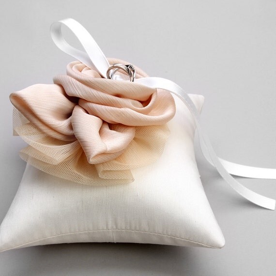 Shannon wedding ring pillow - champagne on white, ivory