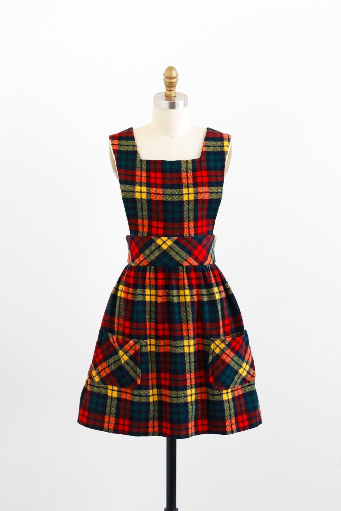 vintage 1960s dress / 60s dress / Plaid Schoolgirl Jumper with Pockets