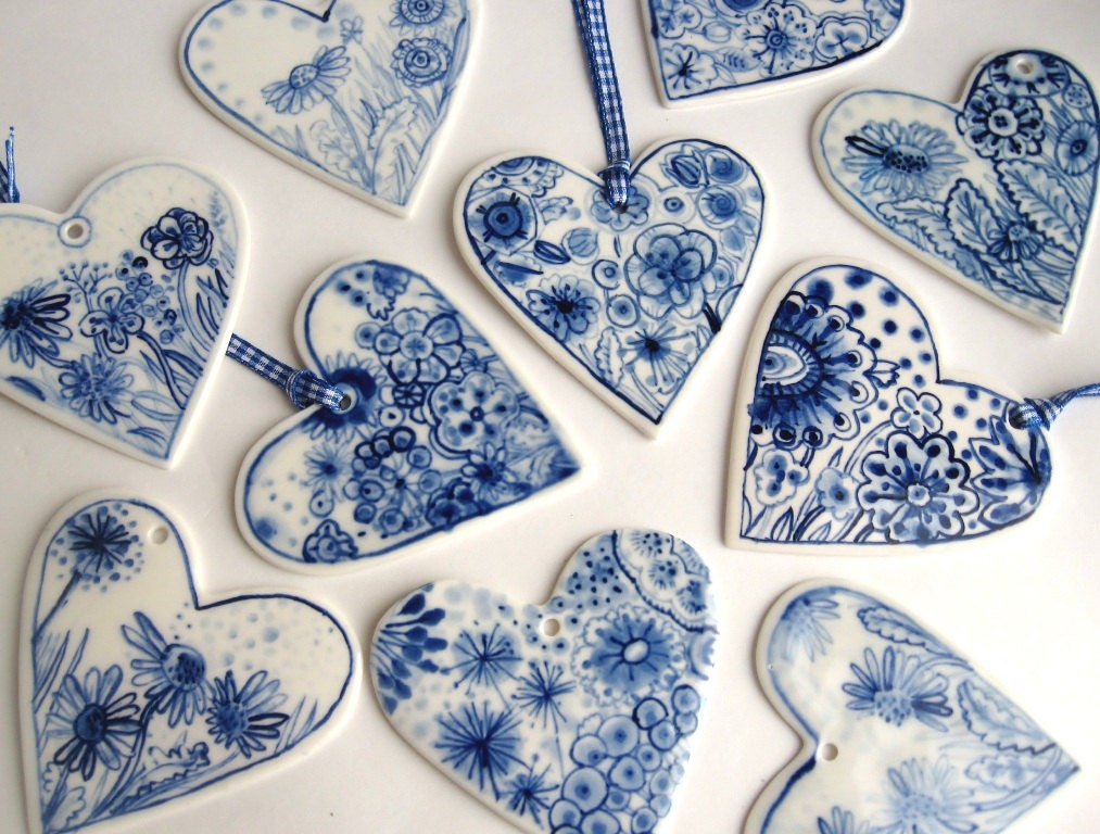Hand painted porcelain  heart -  Dutch blue and white  Delft Ornament