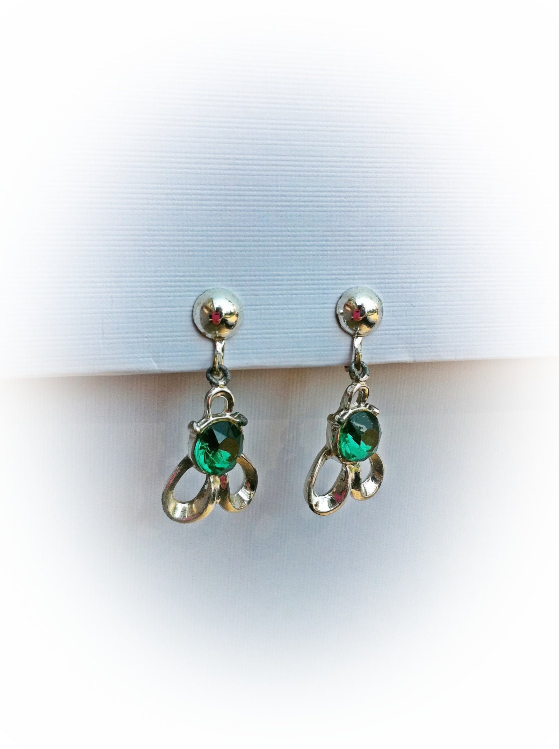Vintage Silver Tone Metal Dangle Earrings with Green Rhinestones
