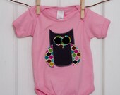 Baby Girls Clothing // Short Sleeve Girls Pink Onesie with an Owl Applique // Size 0-3 months // Newborn Girl Clothes