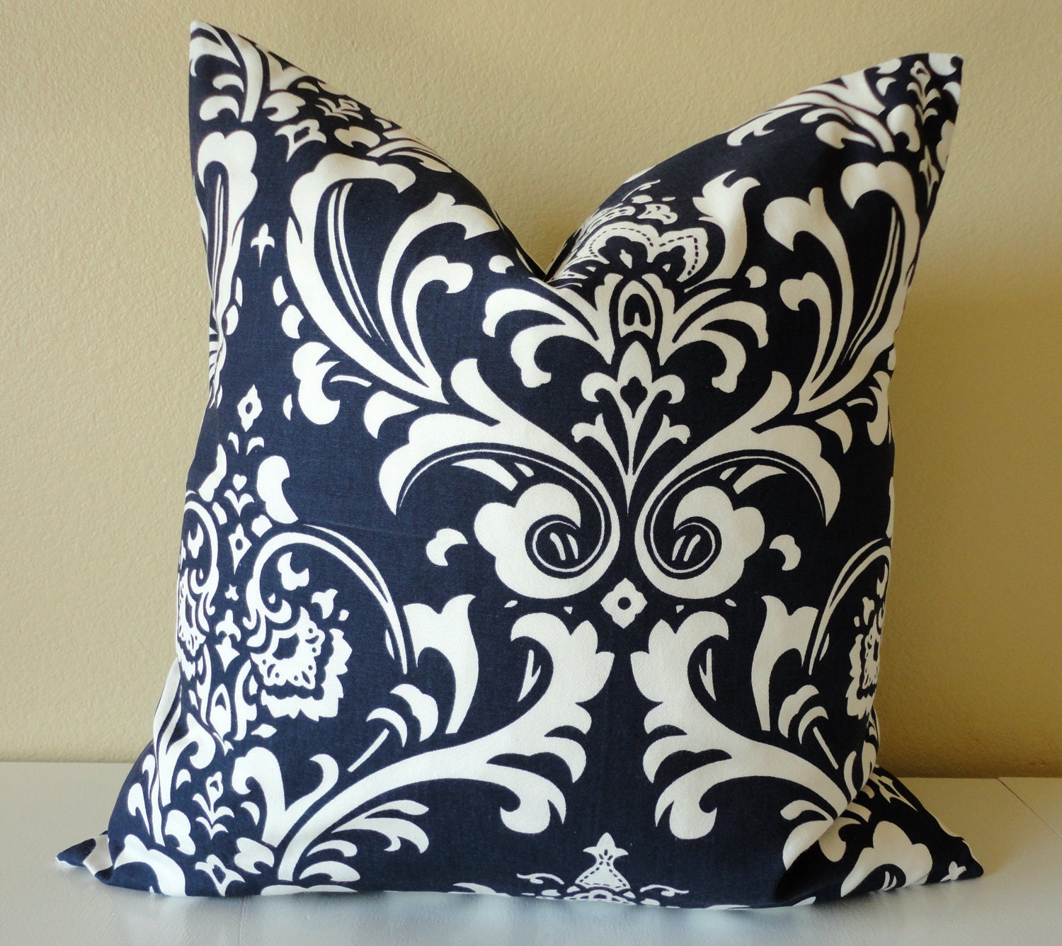 SINGLE 18 x 18 Pillow Cover // Multiple Fabric Options
