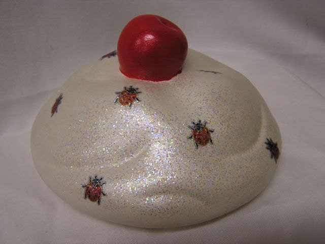 Silky Ladybug Cupcake Jar