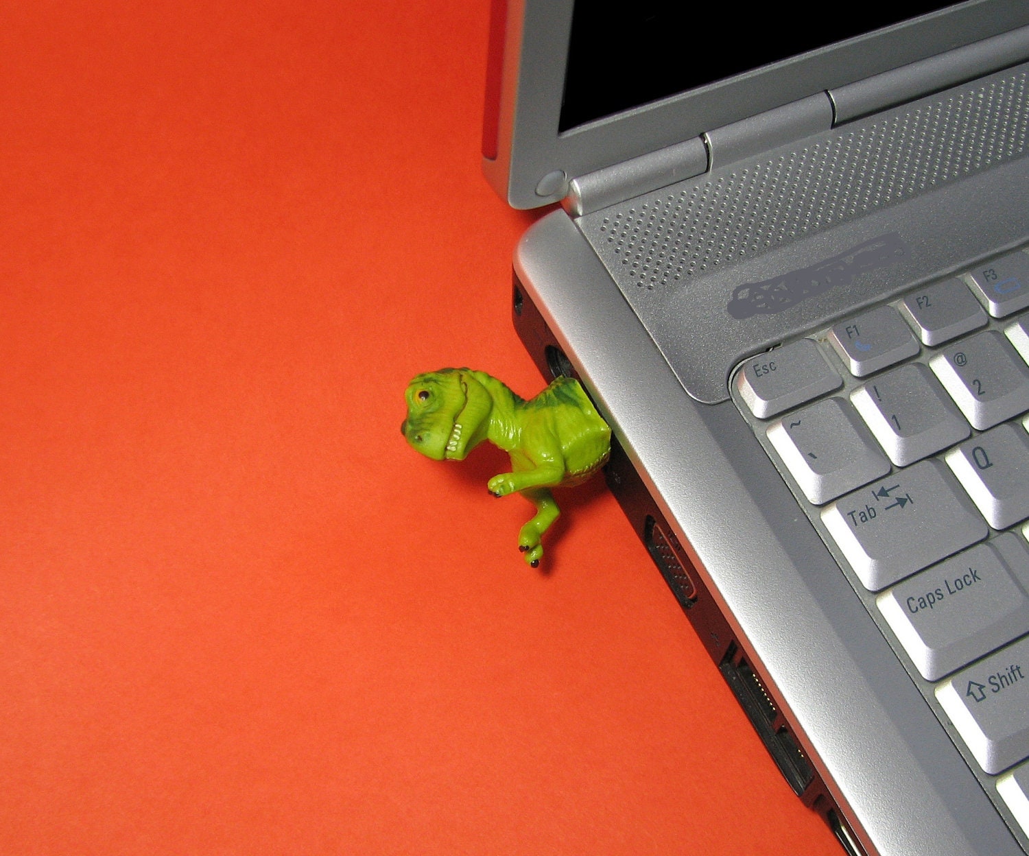 16 GB Dinosaur USB Flash Drive