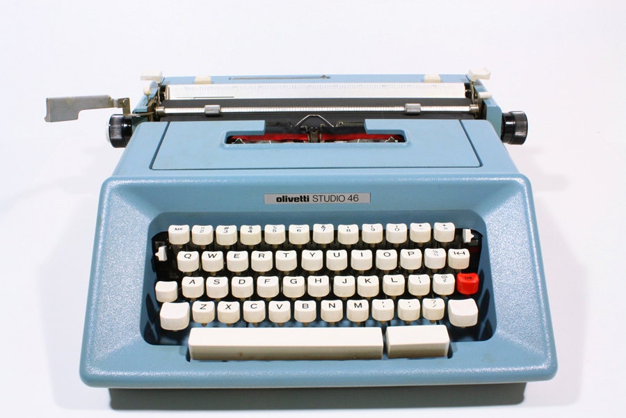 Vintage Green Underwood Olivetti Studio 46 Portable Typewriter