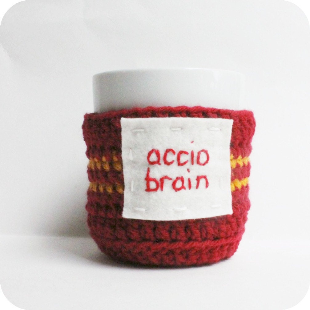 Coffee Mug Tea Cup Cozy Accio Brain red yellow crochet cover