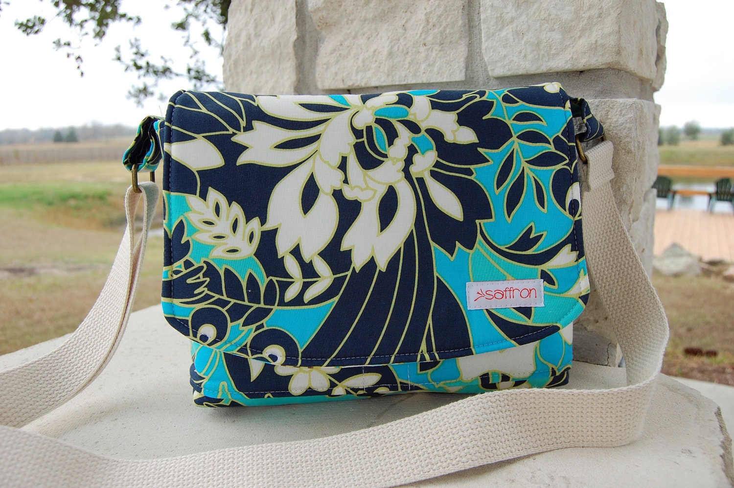 Mini Messenger Bag