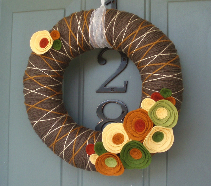 Yarn Wreath Felt Handmade Door Decoration -  Fall In Line 12in