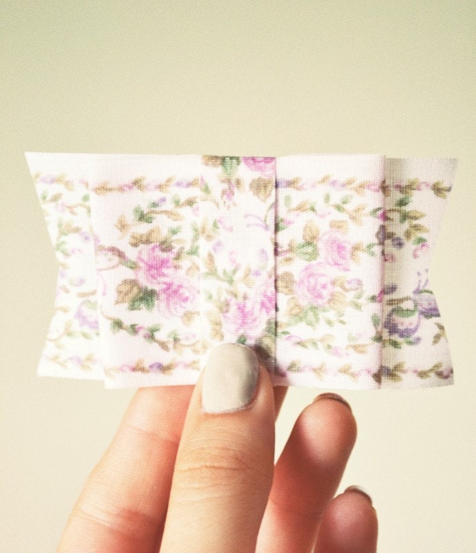 Vintage Floral Bow Clip