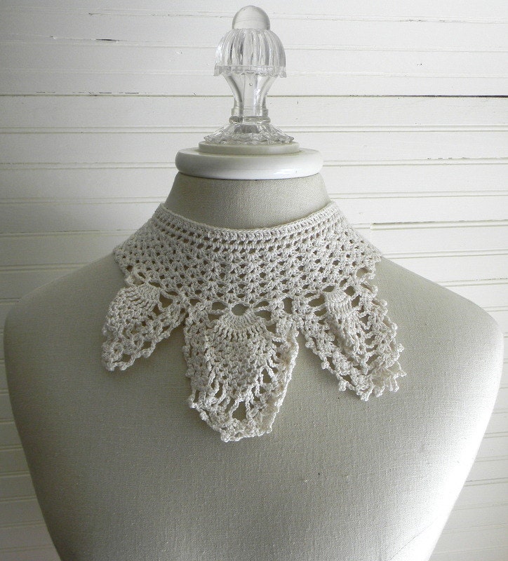 Vintage Lace Collar, White Crochet Lace Collar