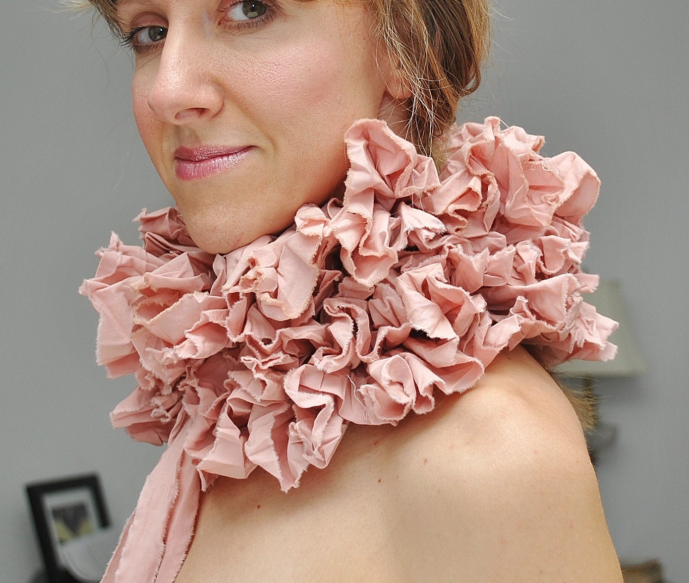 Dusty Rose Ruffled collar/ Detachable collar/ Ruffled scarf/ Modern fashion/ Gift for her/ rusteam
